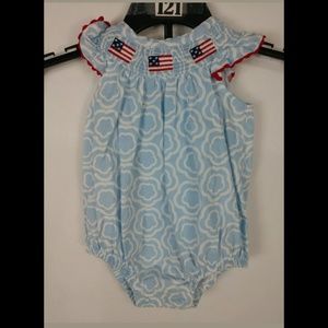 NURSERY RHYME AMERICAN FLAG SMOCKED BUBBLE OUTFIT